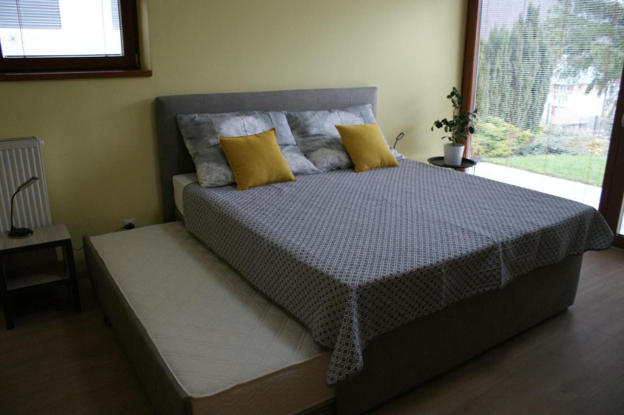 Apartmany Kvetna ราเอตสเก เตปลิตเซ ภายนอก รูปภาพ